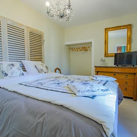 Les Anges De La Cathedrale Daire